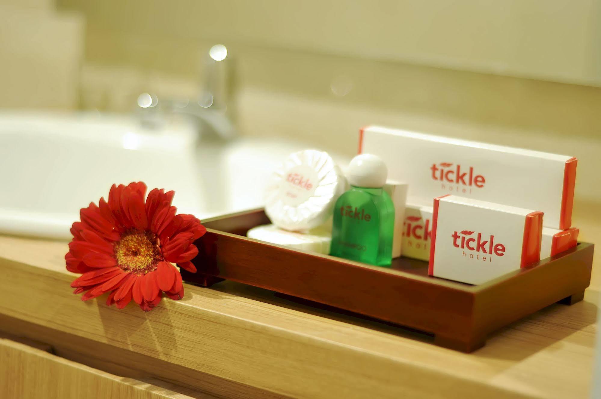 Tickle Hotel Yogyakarta Exterior photo